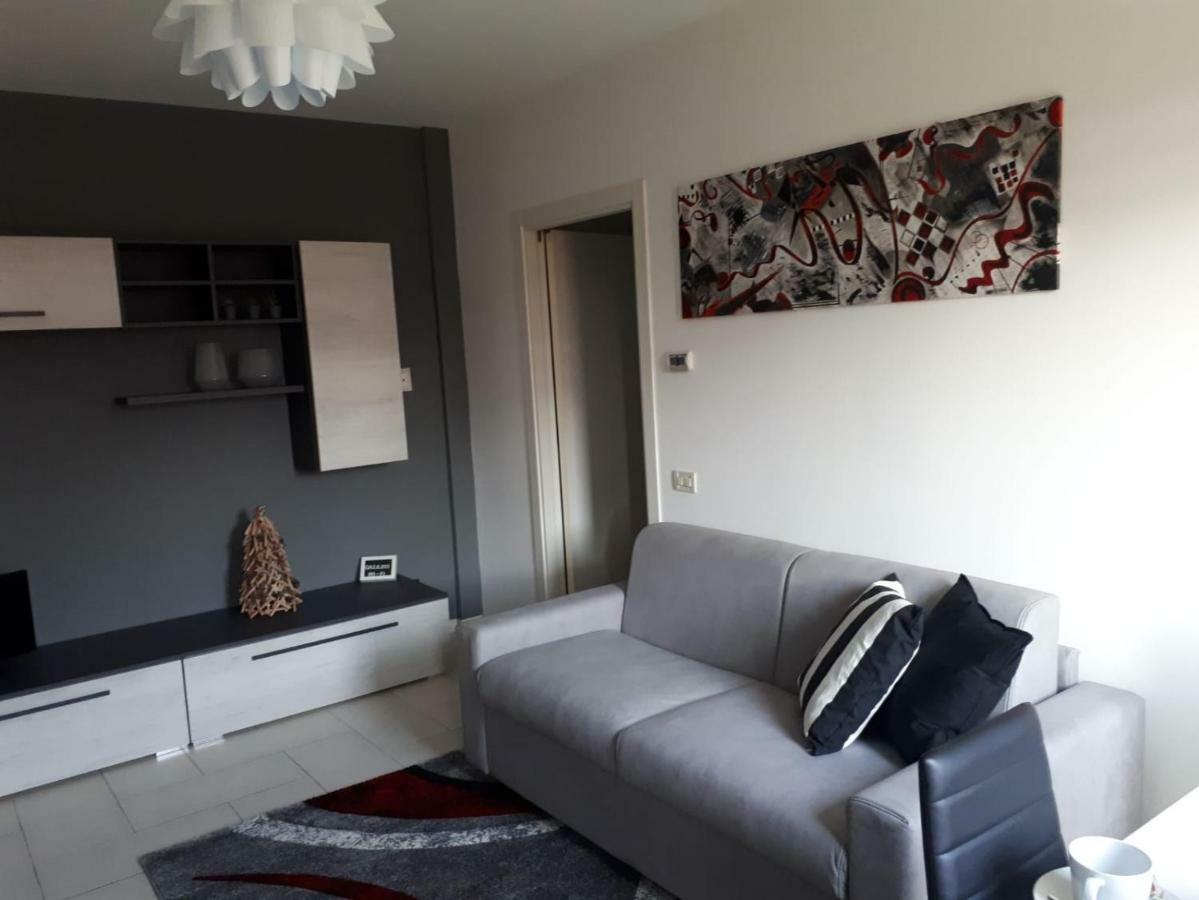 My Home Apartment 米拉 外观 照片