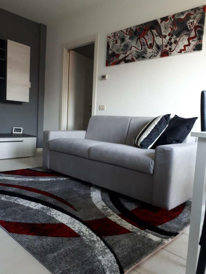 My Home Apartment 米拉 外观 照片